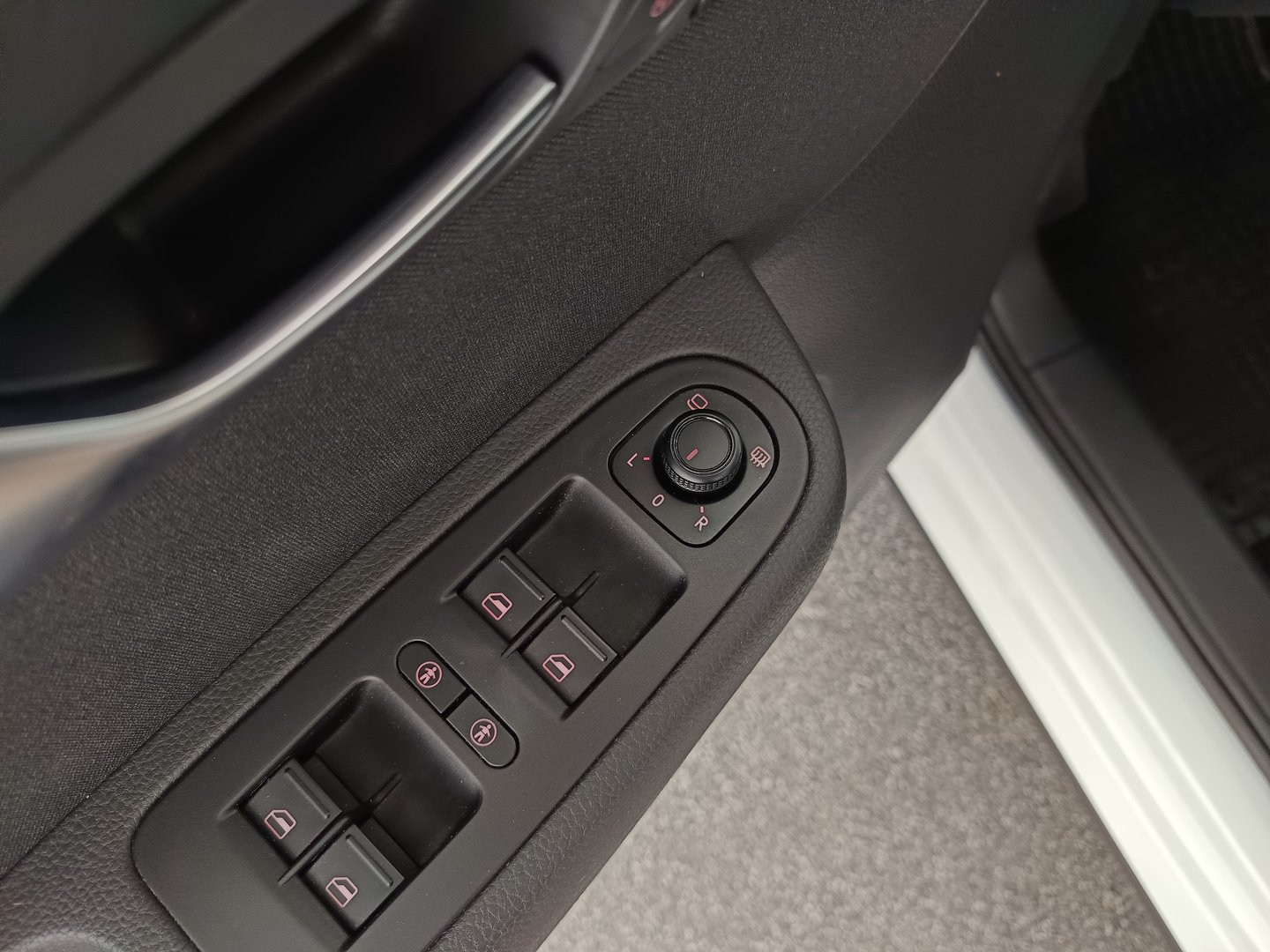 SEAT Alhambra Executive TDI DSG 4Drive | Bild 11 von 30