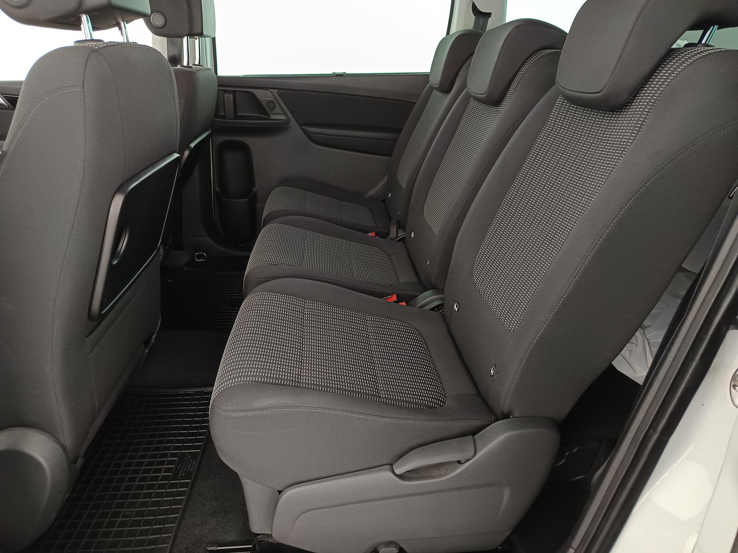 SEAT Alhambra Executive TDI DSG 4Drive | Bild 27 von 30