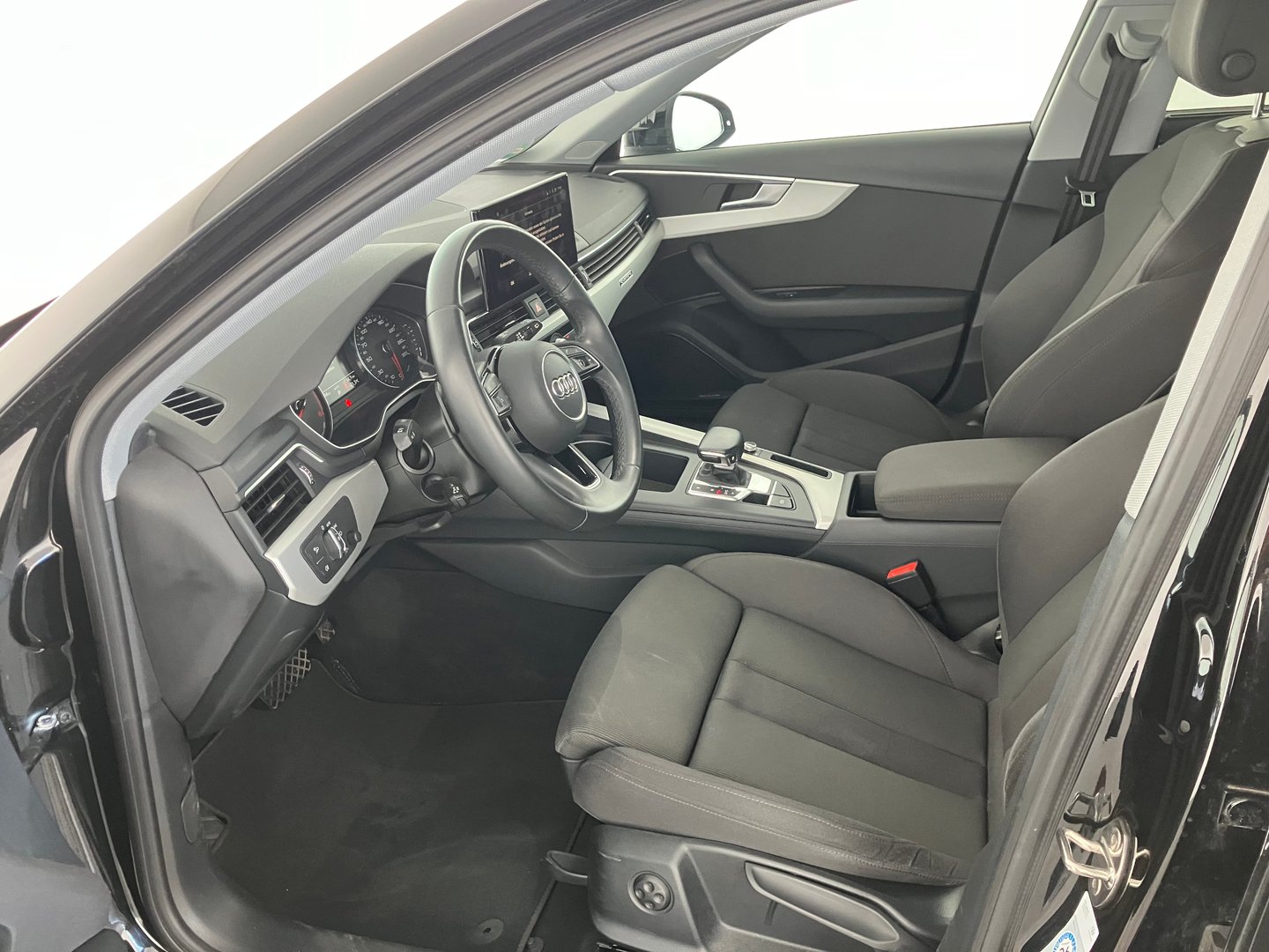 Audi A4 Avant 40 TDI advanced quattro | Bild 4 von 15