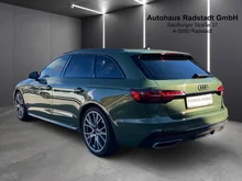 Audi A4 Avant 40 TFSI quattro S line in M4 Distriktgrün Metallic