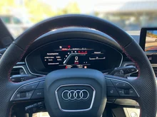 Audi A4 Avant 40 TFSI quattro S line in M4 Distriktgrün Metallic