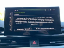 Audi A4 Avant 40 TFSI quattro S line in M4 Distriktgrün Metallic