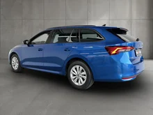 Škoda Octavia Combi Selection TSI mHEV DSG in Race-Blau Metallic