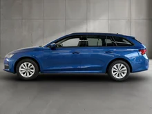 Škoda Octavia Combi Selection TSI mHEV DSG in Race-Blau Metallic
