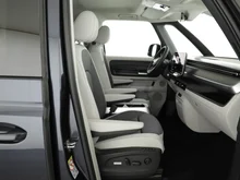 VW ID Buzz ID. Buzz Pro LR 210 kW in Starlight Blue Metallic