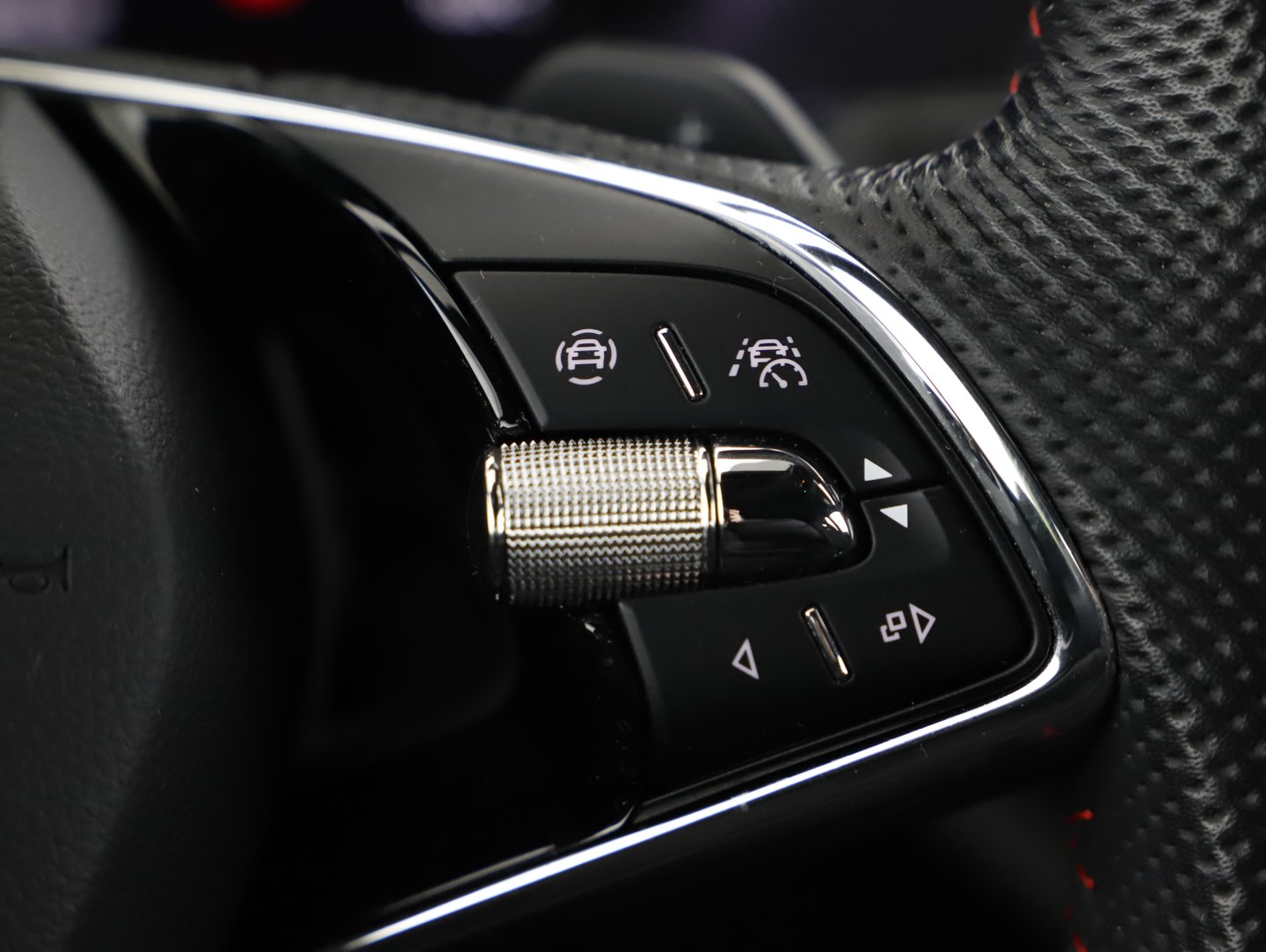 Škoda OCTAVIA RS iV 245 DSG | Bild 9 von 19