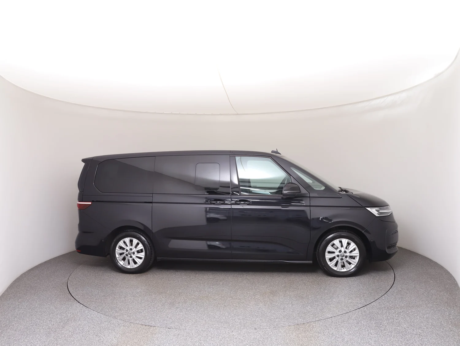 Bild eines VW Multivan Business ÜH TDI