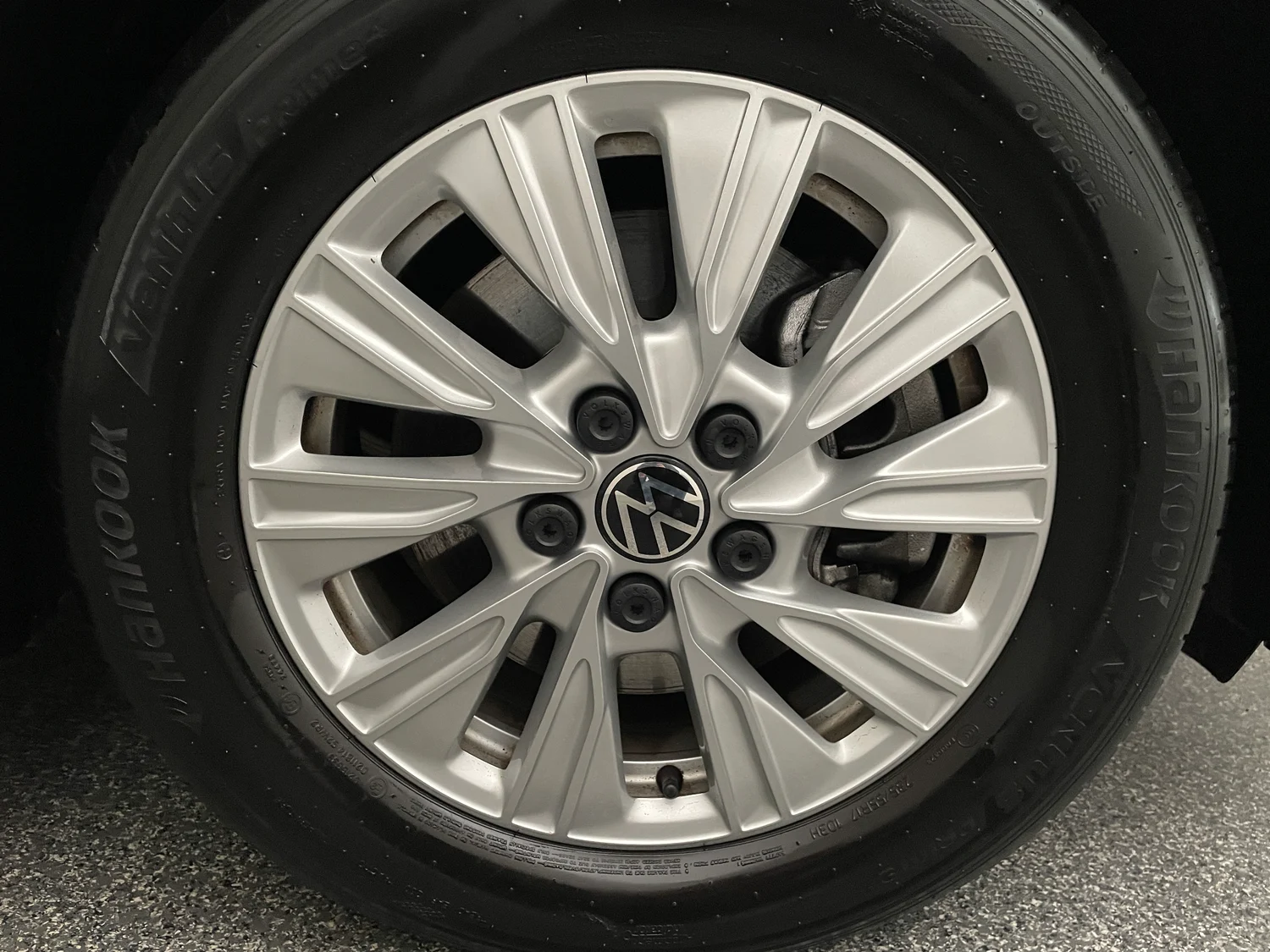 Bild eines VW Multivan Business ÜH TDI