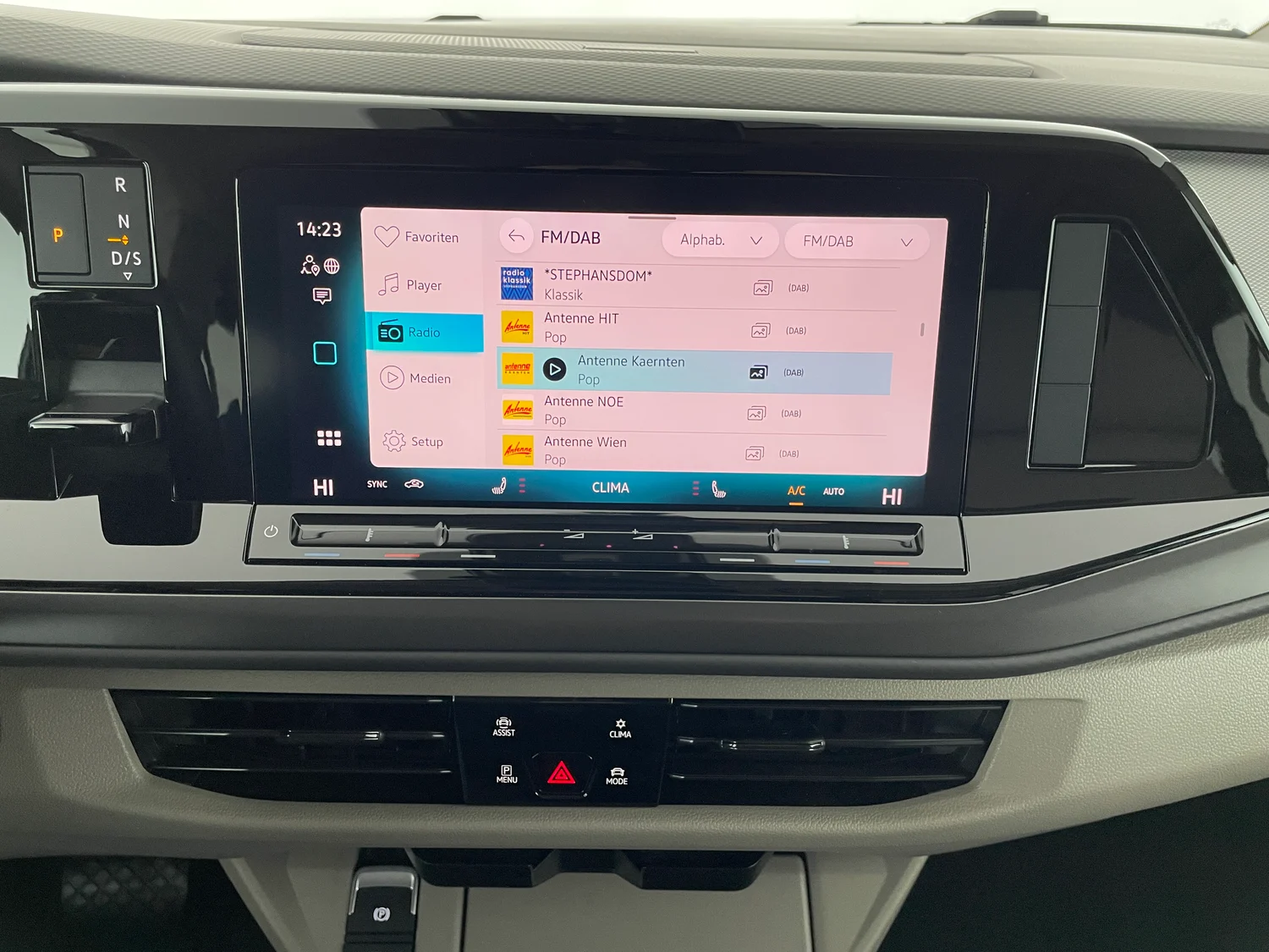 Bild eines VW Multivan Business ÜH TDI