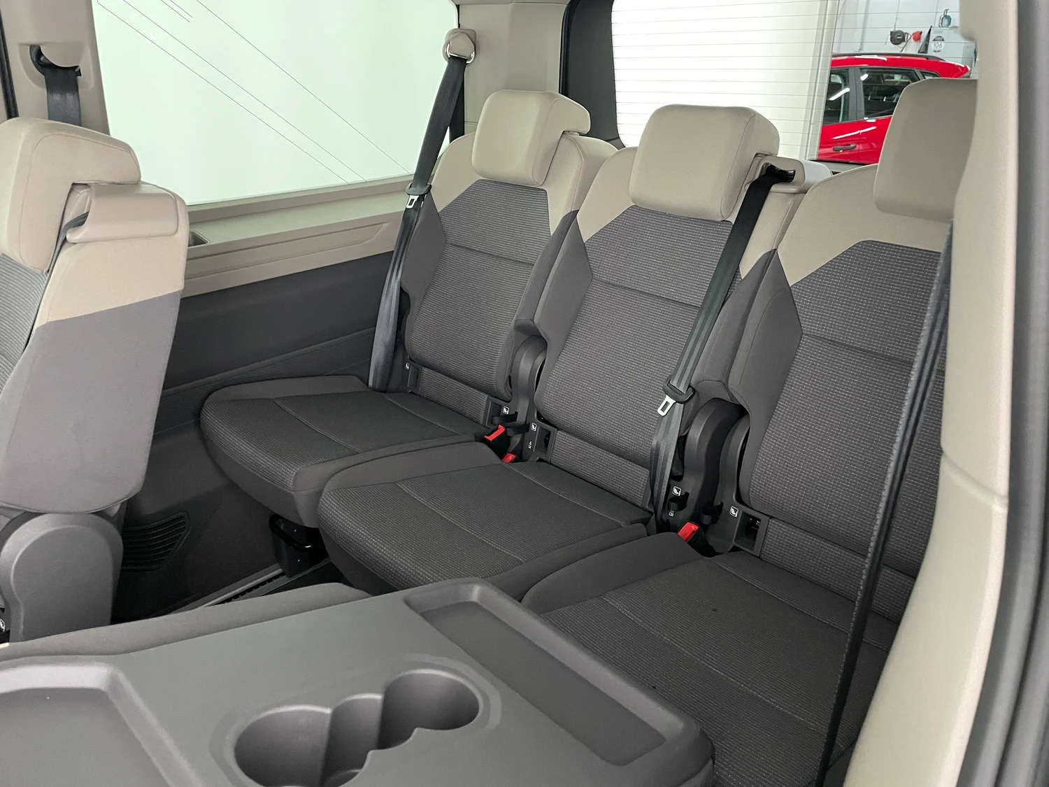 Bild eines VW Multivan Business ÜH TDI