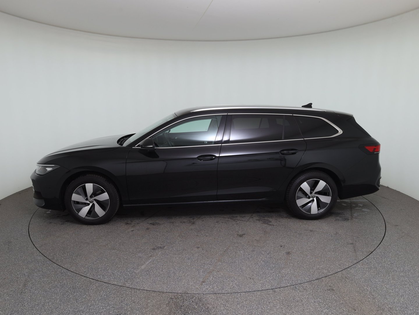 VW Passat Variant Business TDI DSG | Bild 8 von 40