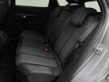 Peugeot 3008 Hybrid 225 PHEV e-EAT8 Allure Aut. in grau