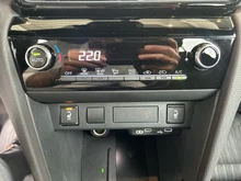 Toyota Yaris Cross Hybrid FWD Active Drive in silber - metallic