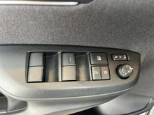 Toyota Yaris Cross Hybrid FWD Active Drive in silber - metallic