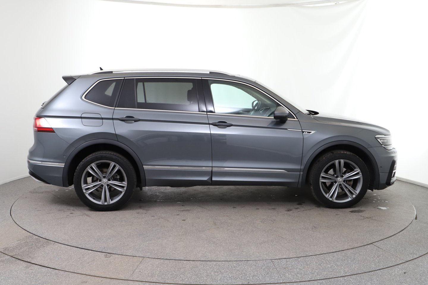 VW Tiguan Allspace Highline TDI DSG | Bild 6 von 35