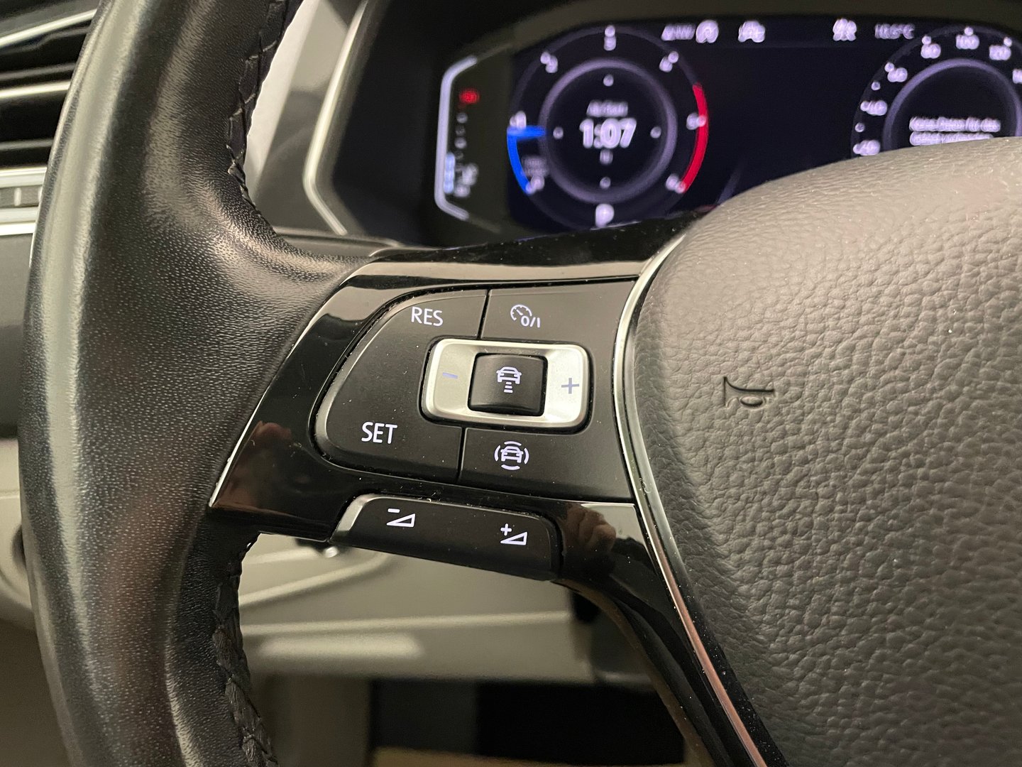 VW Tiguan Allspace Highline TDI DSG | Bild 25 von 35