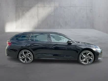 Škoda Octavia Combi Sportline TDI DSG in Black-Magic Perleffekt