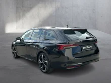 Škoda Octavia Combi Sportline TDI DSG in Black-Magic Perleffekt