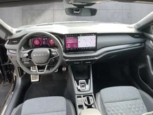 Škoda Octavia Combi Sportline TDI DSG in Black-Magic Perleffekt