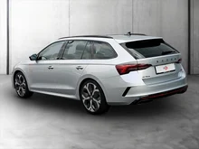 Škoda Octavia Combi RS in Brillant-Silber Metallic