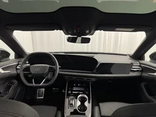Audi A6 Avant e-hybrid quattro 270 kW in Firmamentblau Metallic