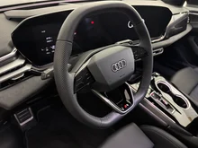 Audi A6 Avant e-hybrid quattro 270 kW in Firmamentblau Metallic