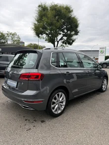 VW Golf Sportsvan Highline TDI in Indium Grau Metallic