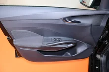 Škoda Fabia Essence in Black-Magic Perleffekt