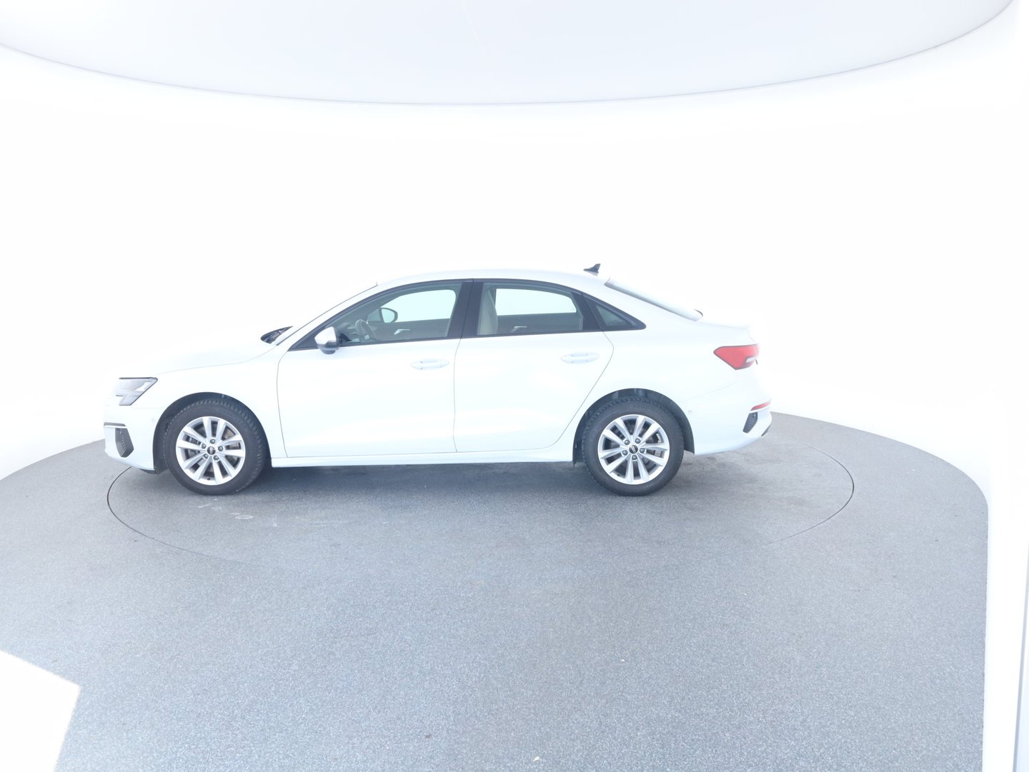 Audi A3 Limousine 30 TFSI | Bild 3 von 26