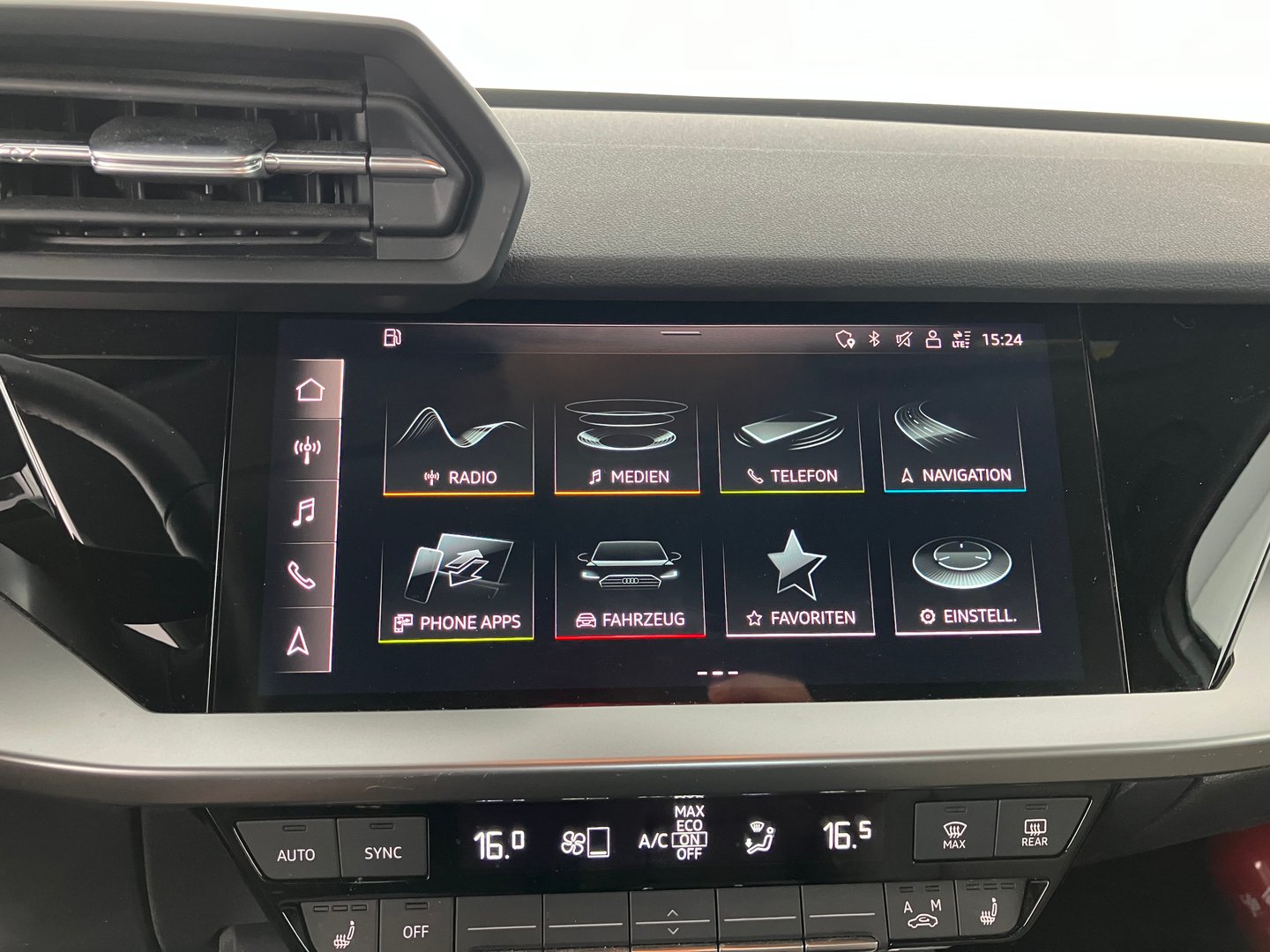 Audi A3 Limousine 30 TFSI | Bild 7 von 14