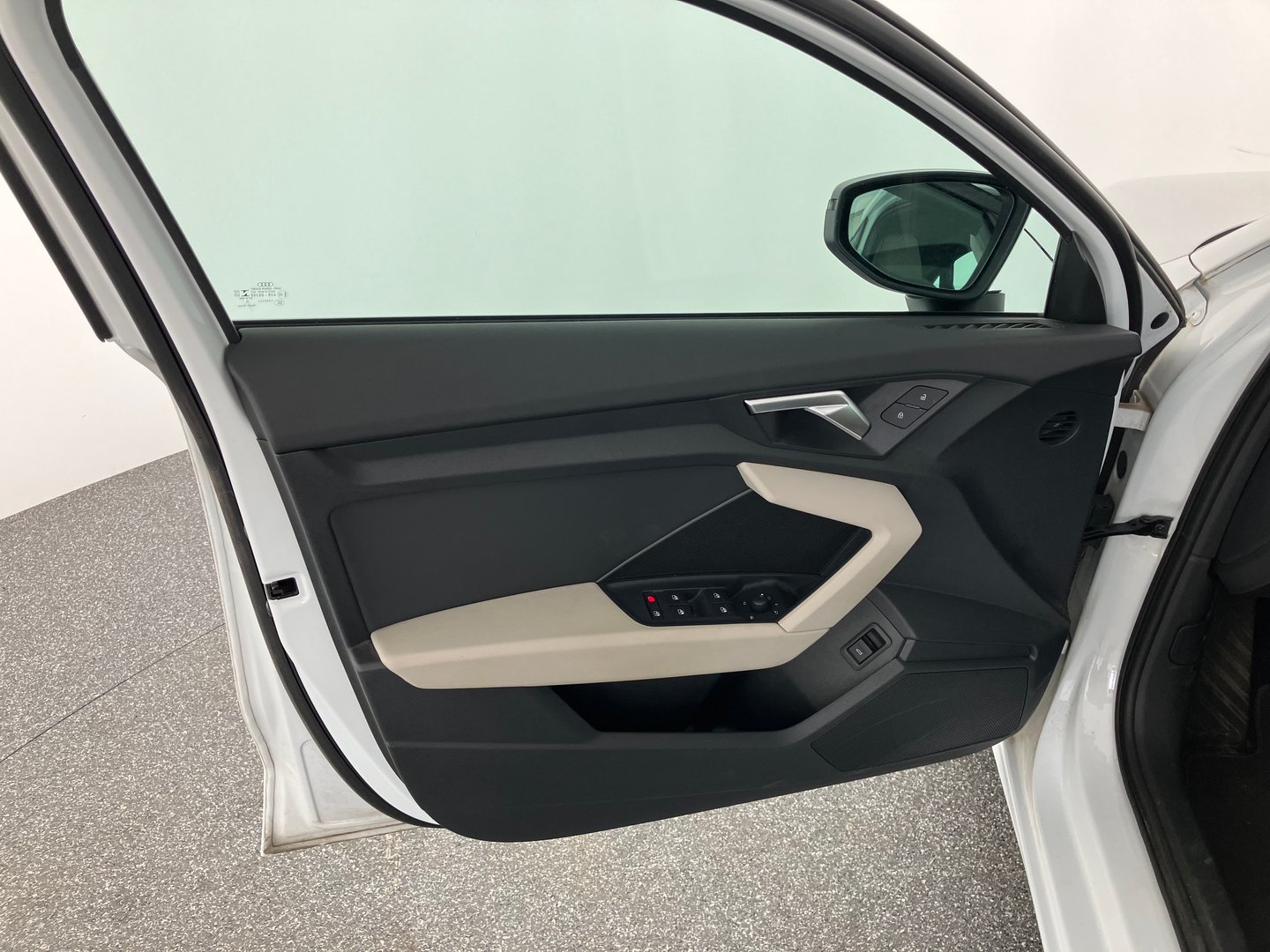 Audi A3 Limousine 30 TFSI | Bild 4 von 14