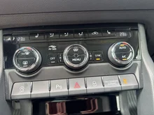 Škoda Karoq Style Limited TDI DSG in Magnetic-Braun Metallic