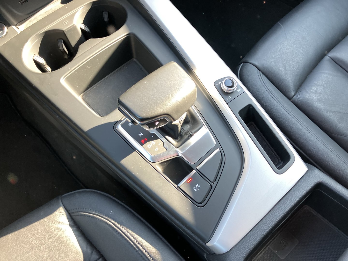 Audi A4 Avant 30 TDI | Bild 21 von 28