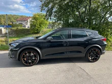 CUPRA Formentor VZ5 390 PS DSG 4Drive in Nacht-Schwarz Metallic