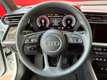 Audi A3 Sportback 30 TFSI in Brillantschwarz