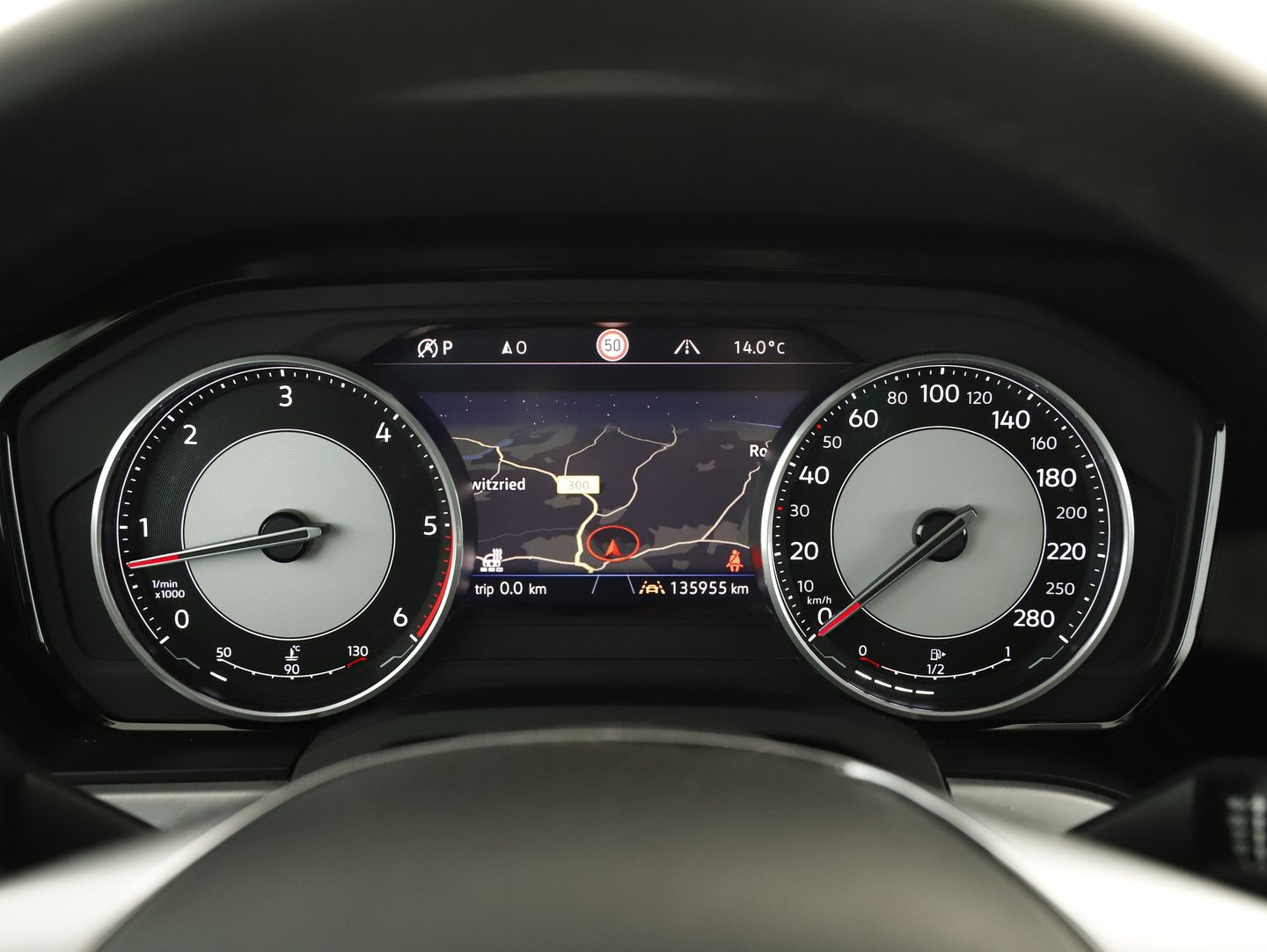 VW Touareg TDI 4MOTION | Bild 6 von 12