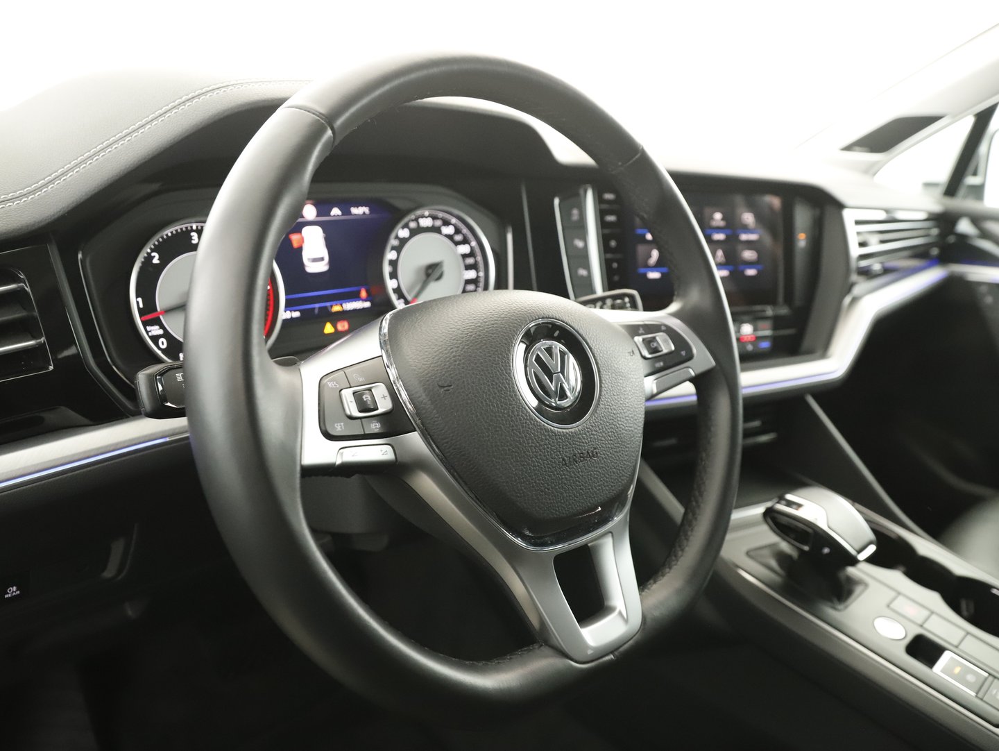 VW Touareg TDI 4MOTION | Bild 16 von 30