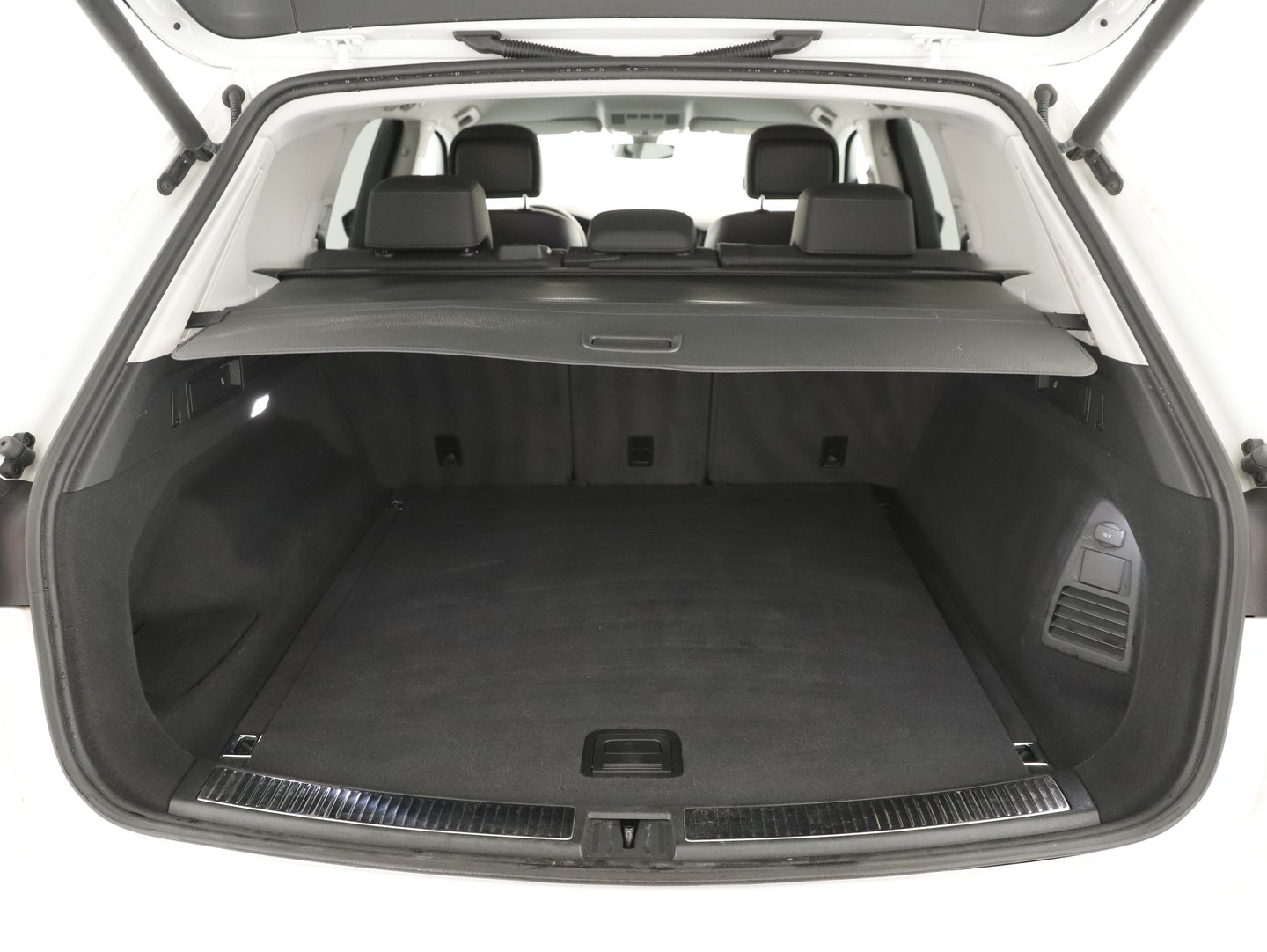 VW Touareg TDI 4MOTION | Bild 11 von 12