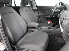 Audi Q2 35 TFSI in H1 Manhattangrau Metallic