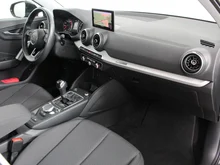 Audi Q2 35 TFSI in H1 Manhattangrau Metallic