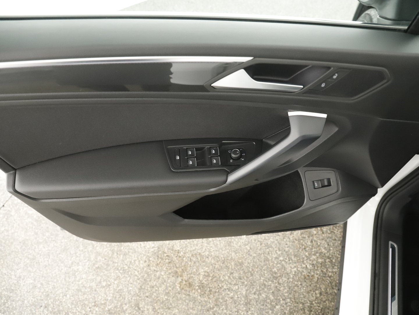 VW Tiguan Allspace Highline TDI 4MOTION DSG | Bild 5 von 24