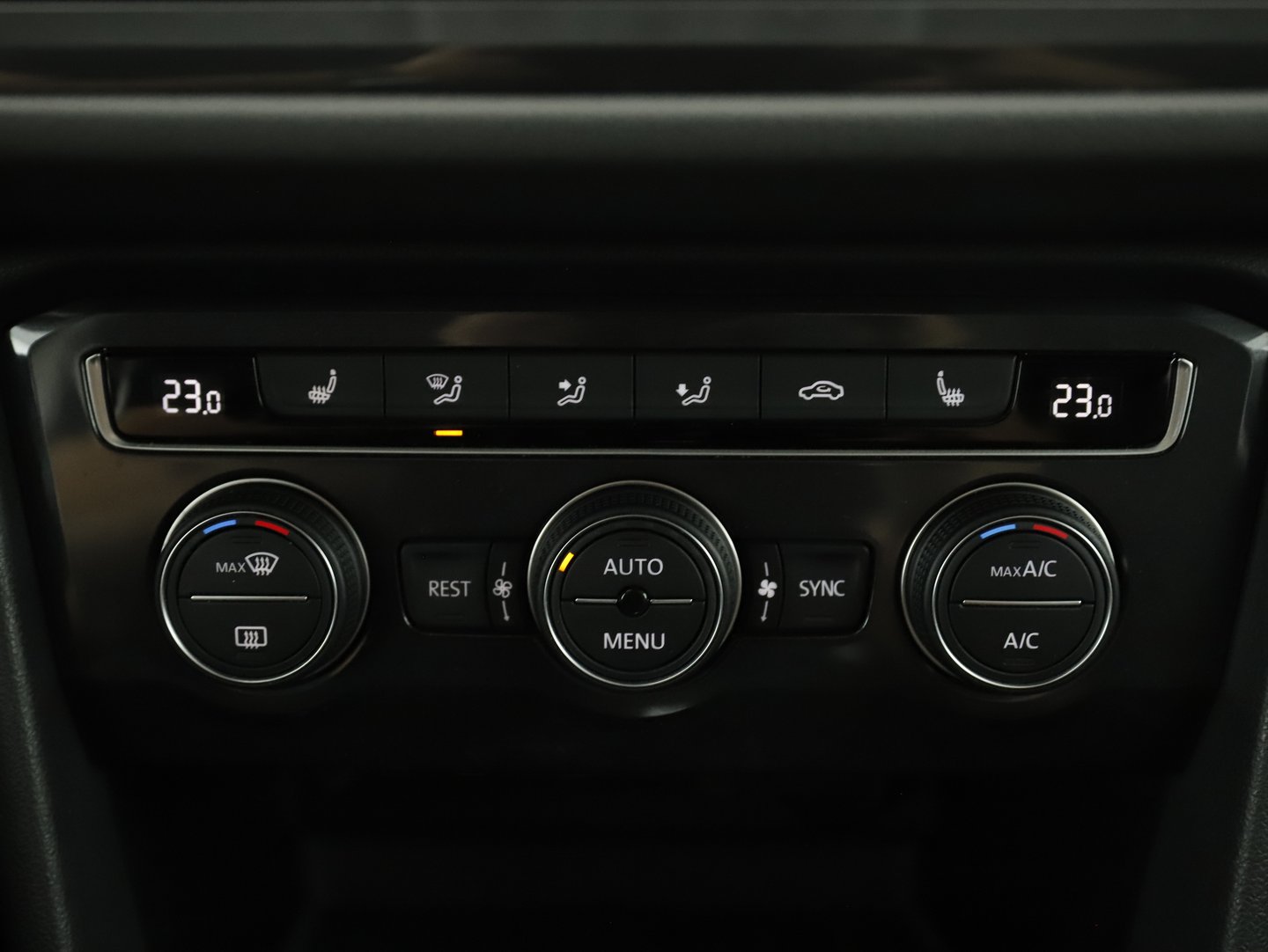 VW Tiguan Allspace Highline TDI 4MOTION DSG | Bild 12 von 24