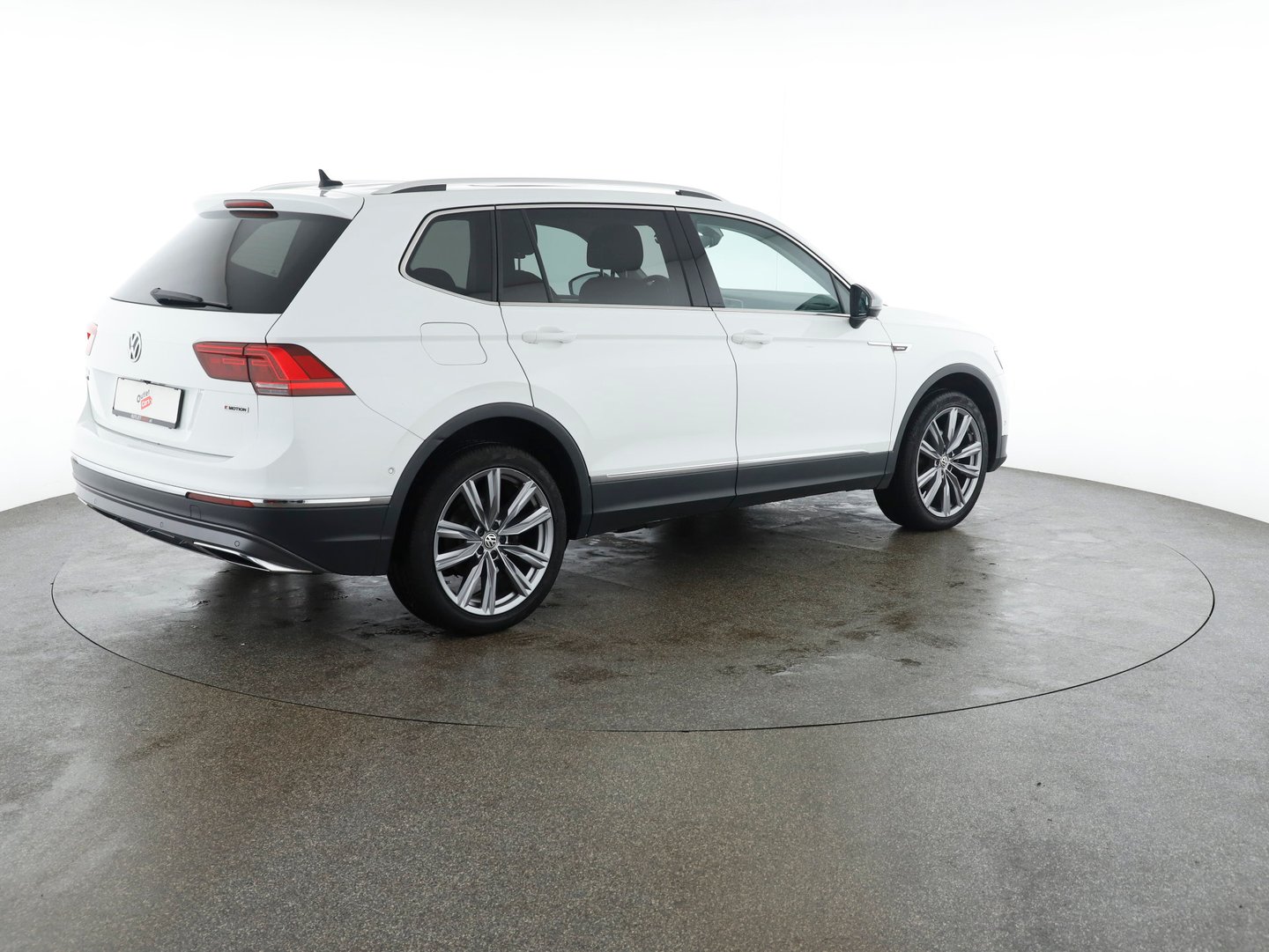 VW Tiguan Allspace Highline TDI 4MOTION DSG | Bild 5 von 33