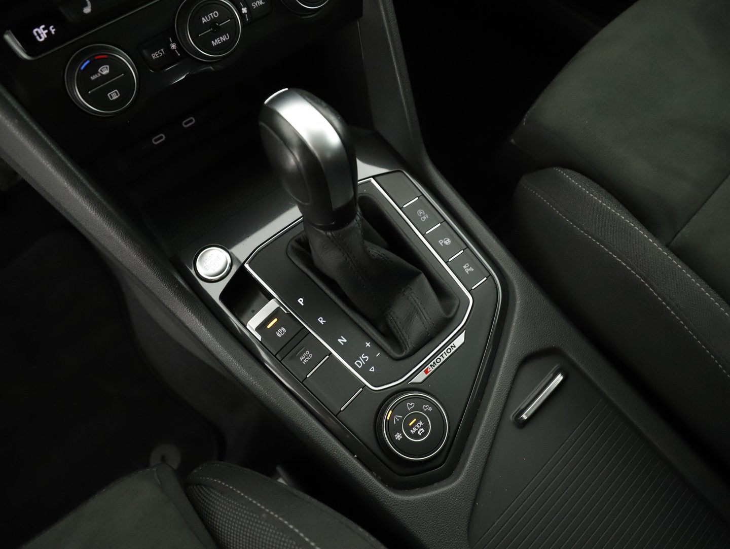 VW Tiguan Allspace Highline TDI 4MOTION DSG | Bild 4 von 24