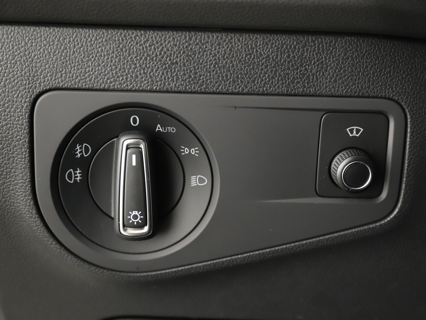 VW Tiguan Allspace Highline TDI 4MOTION DSG | Bild 7 von 24