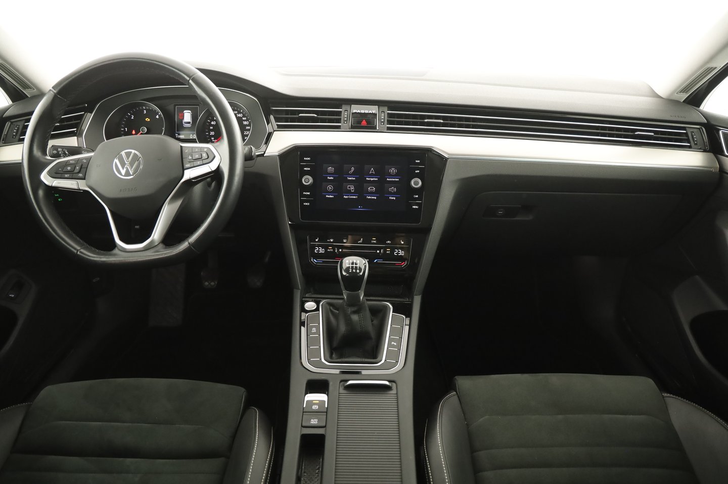 VW Passat Variant Elegance TDI | Bild 9 von 25