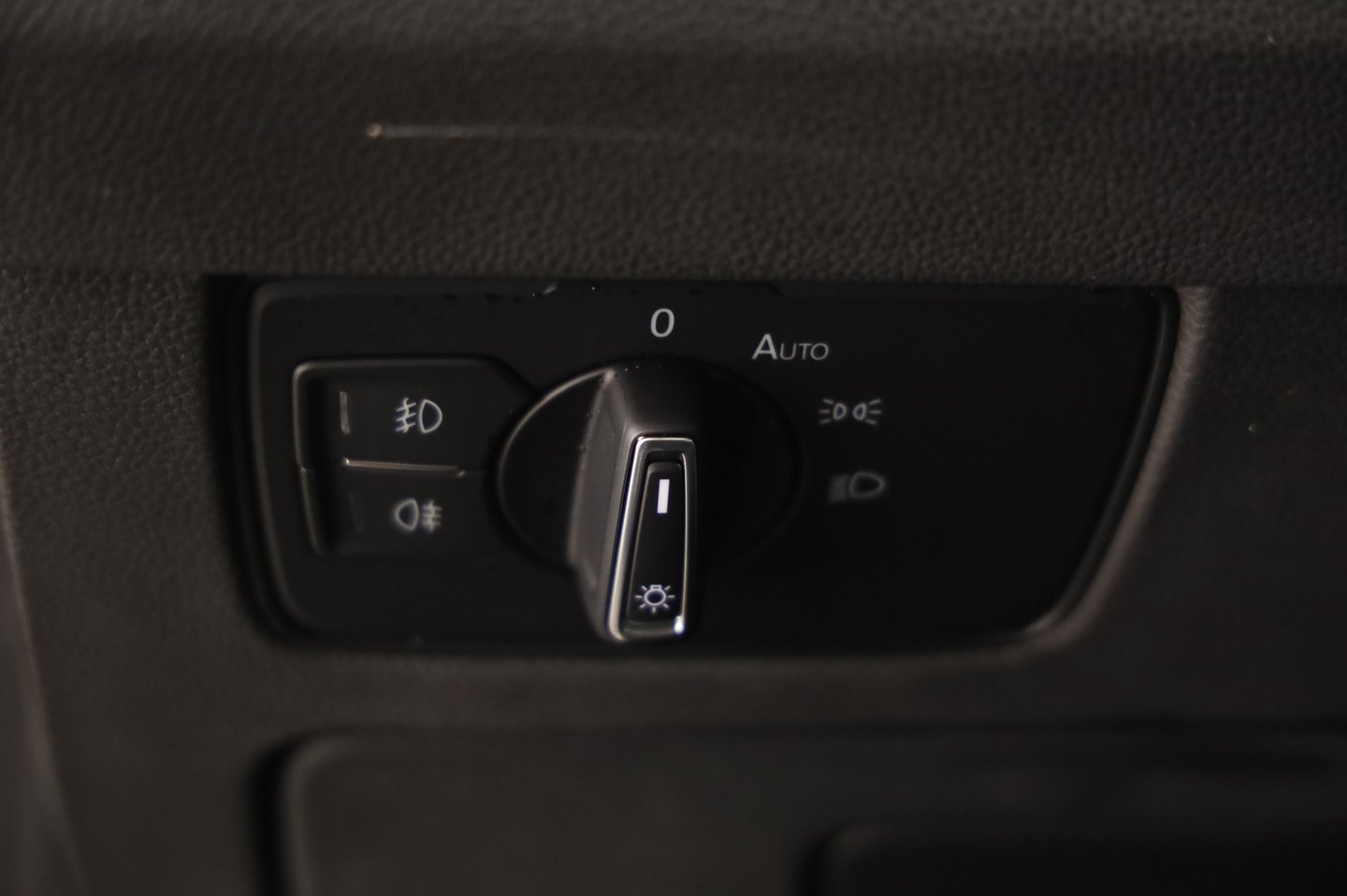 VW Passat Variant Elegance TDI | Bild 7 von 25