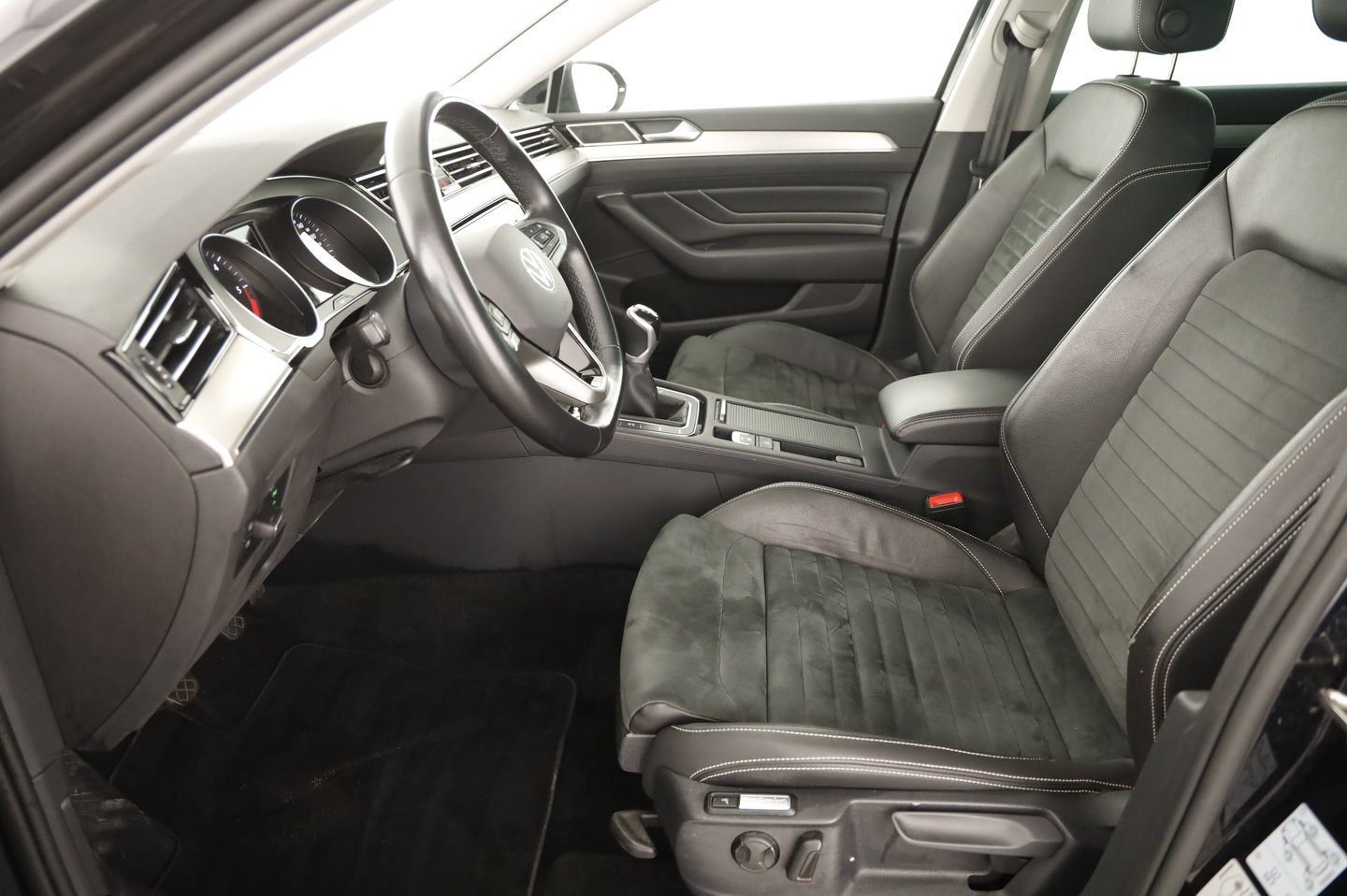 VW Passat Variant Elegance TDI | Bild 8 von 25