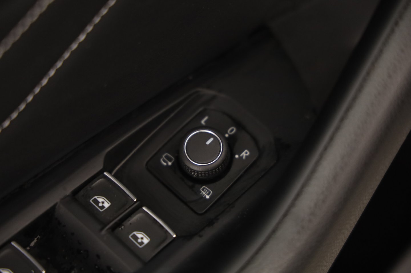 VW Passat Variant Elegance TDI | Bild 6 von 25