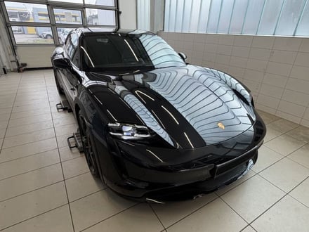 Porsche Taycan 4 Cross Turismo